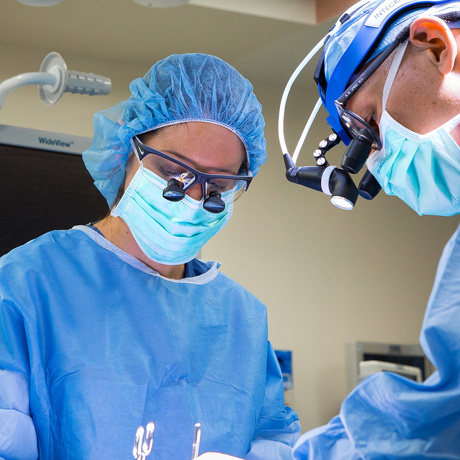 surgeons perform minimally invasive surgery