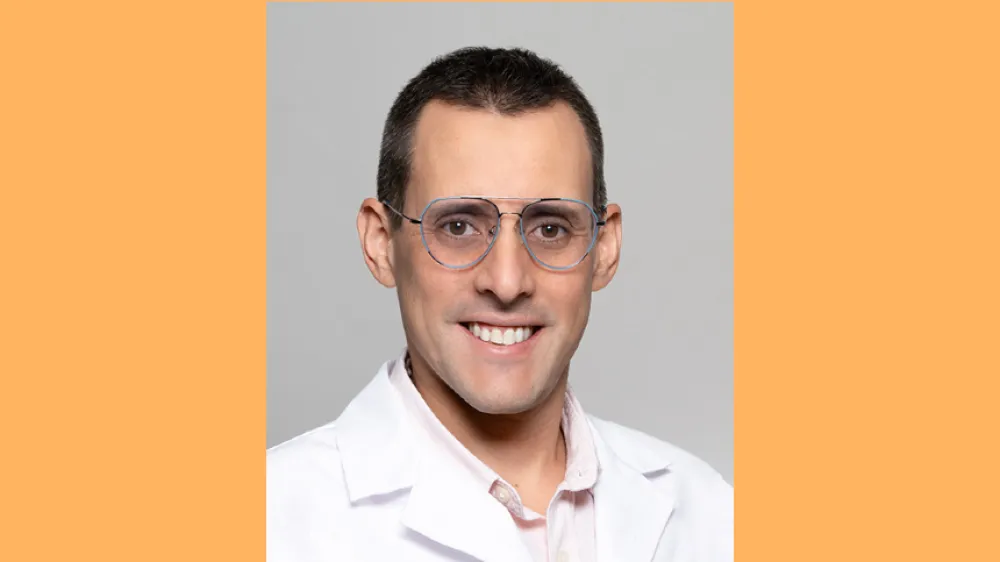 Hero Mauricio La Rosa