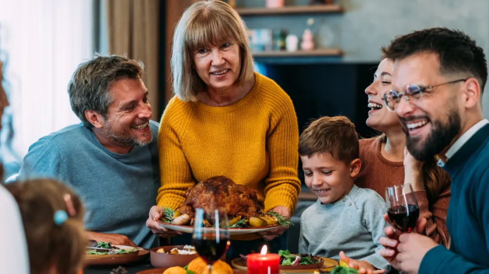 Hero healthy thanksgiving eating