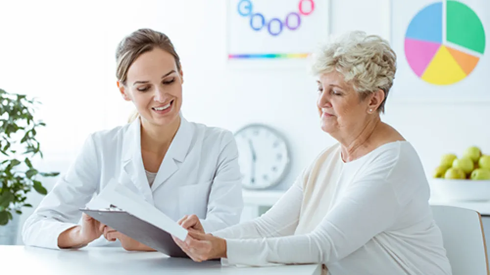 endocrinology-female-doctor-patient